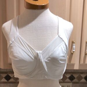 Champion White Underwire Sports Bra 38D